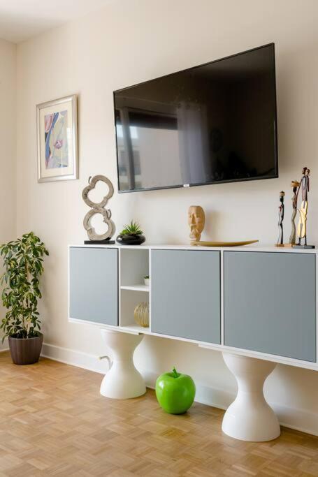Apartment Promenade Beautiful Sea View Bright & Spacious! Bravostaysriveria *