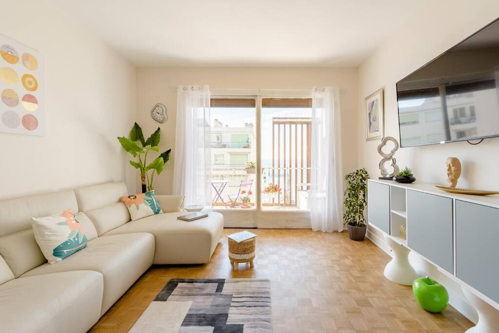 Apartment Promenade Beautiful Sea View Bright & Spacious! Bravostaysriveria