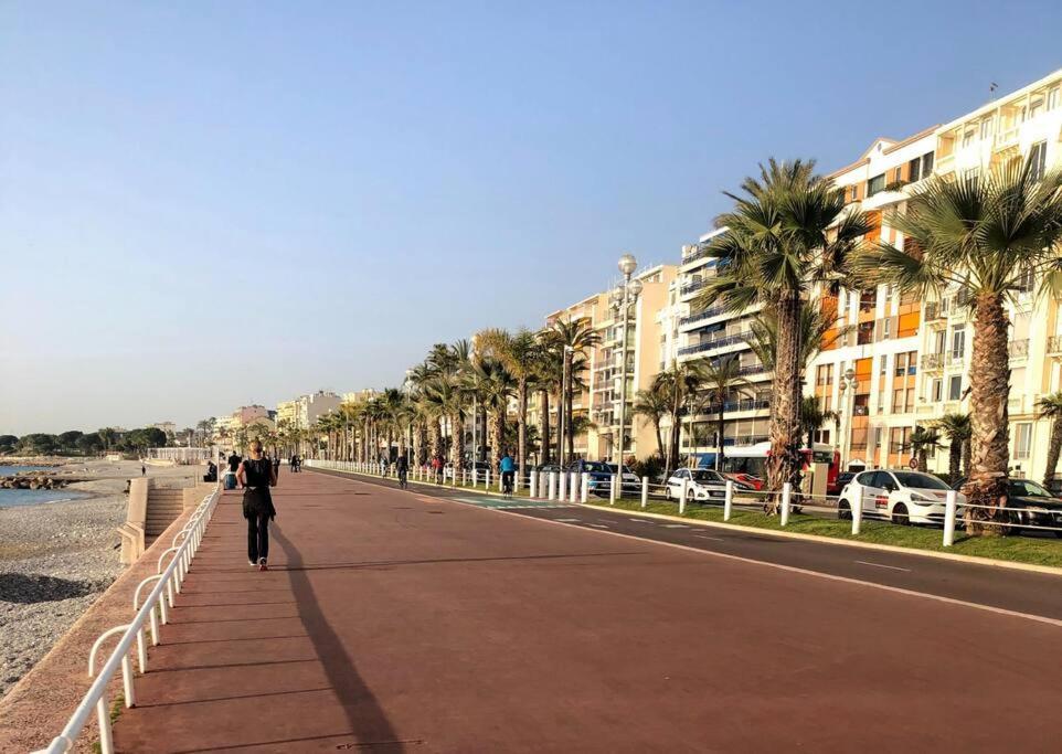 Promenade Beautiful Sea View Bright & Spacious! Bravostaysriveria